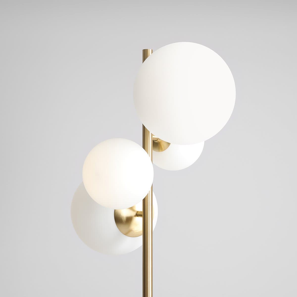 1-balia-brass-floor-male