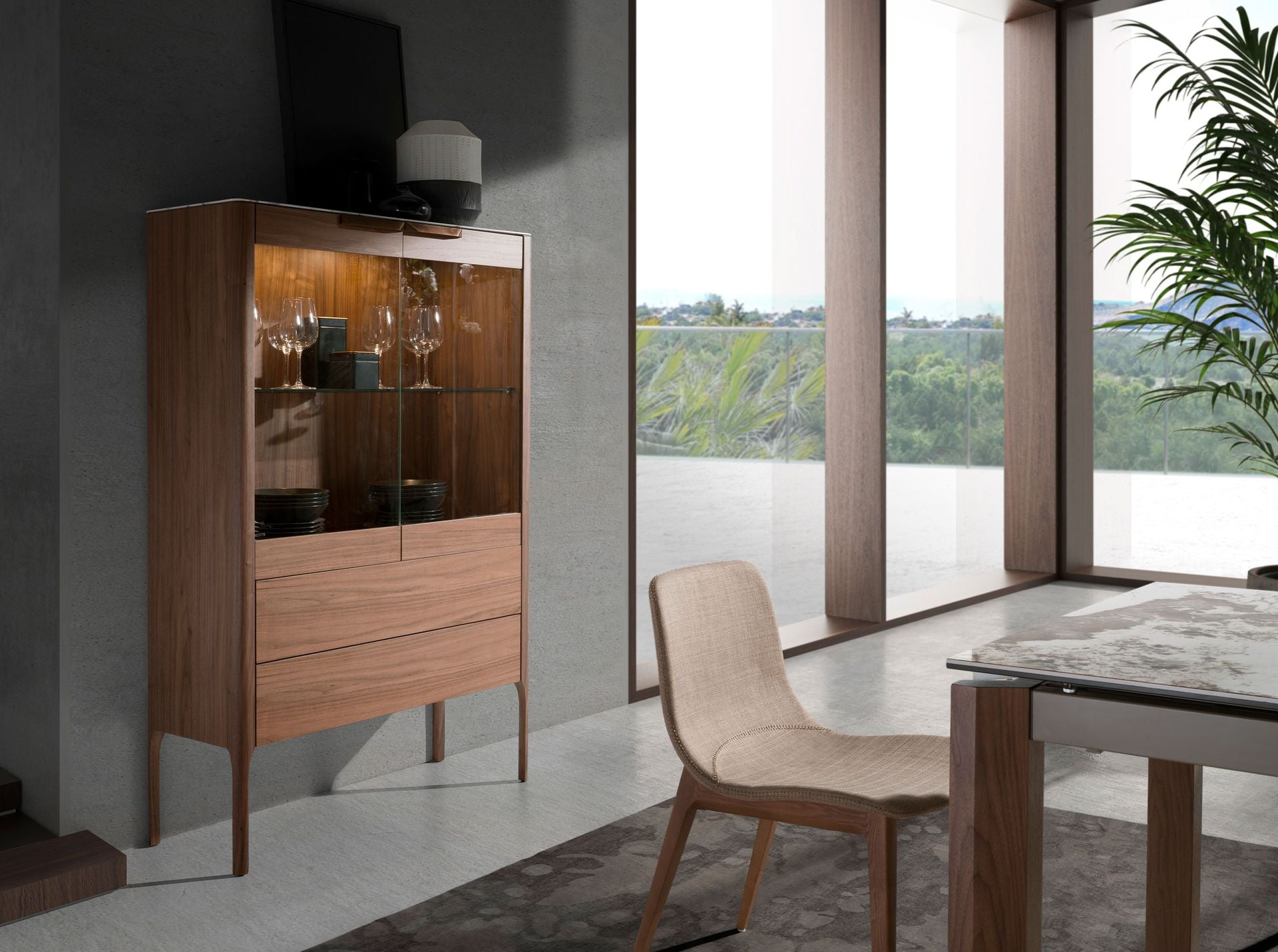 Credenza alta in noce con piano in vetro finto marmo e illuminazione interna