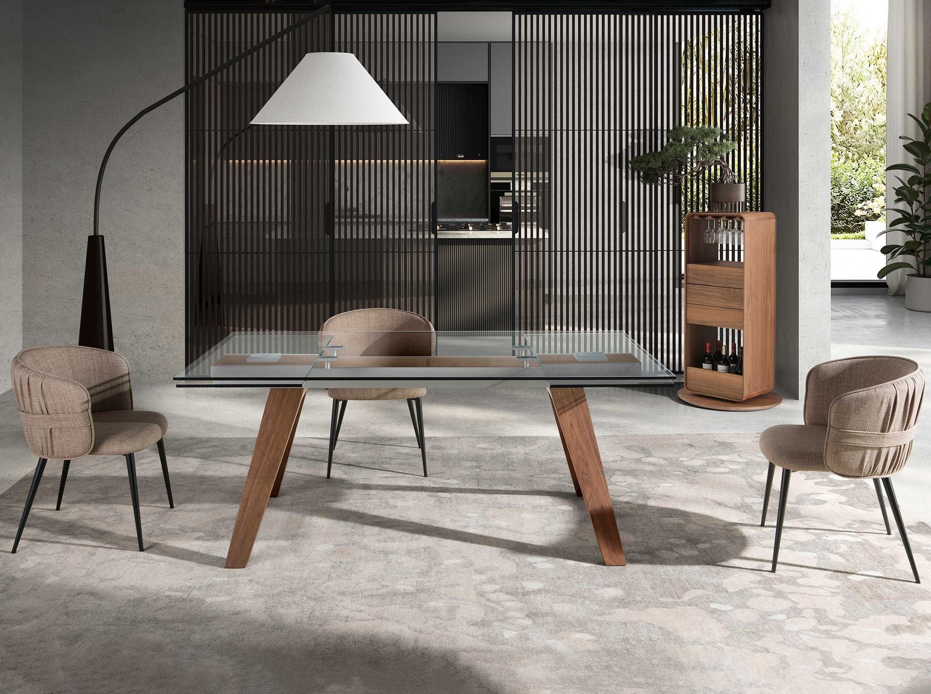 Sedia in tessuto marrone