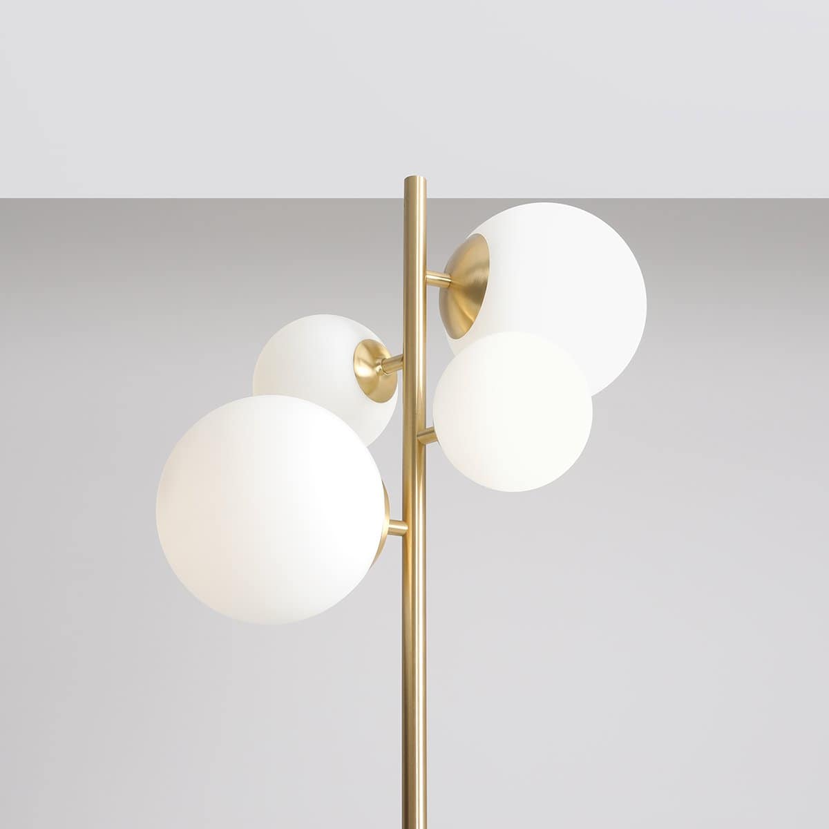 5-balia-brass-floor-male