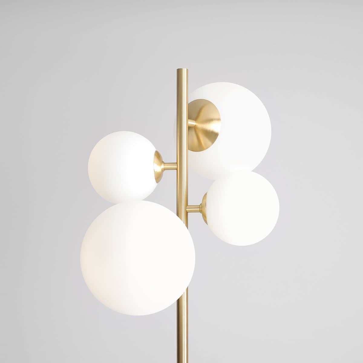 6-balia-brass-floor-male