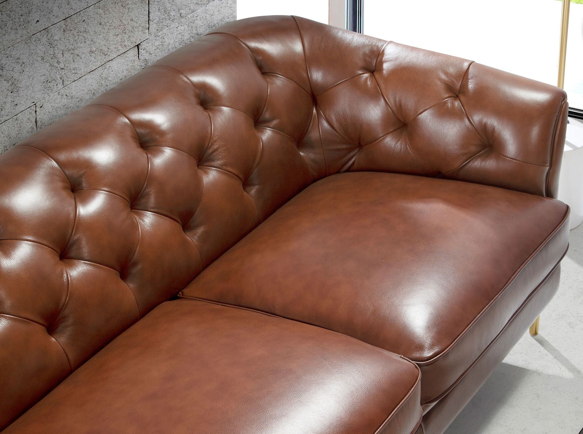Divano Chester a 2 posti in pelle marrone cognac