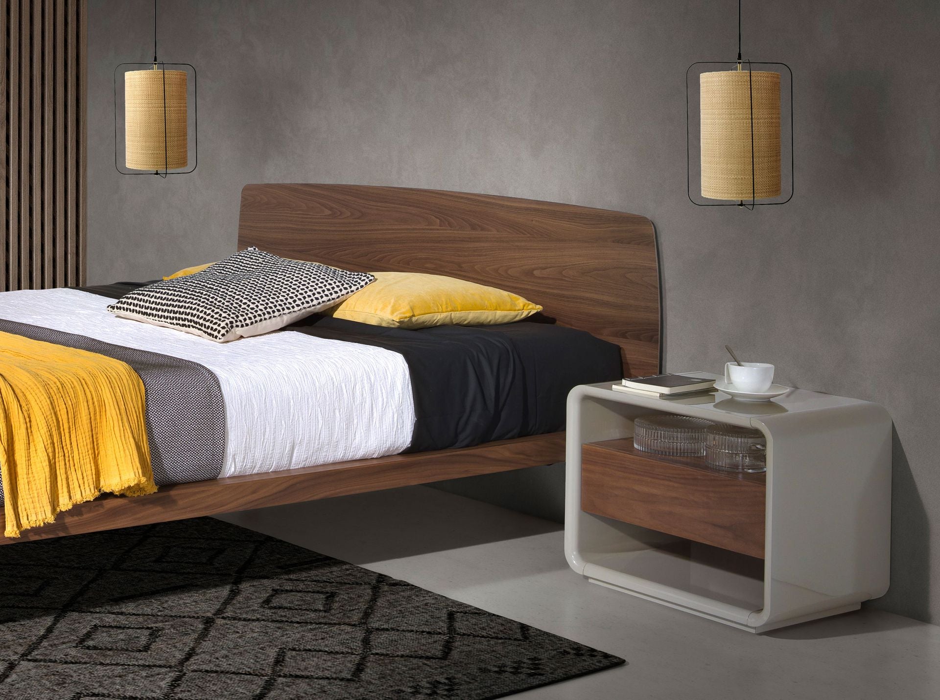 Comodino noce e legno grigio