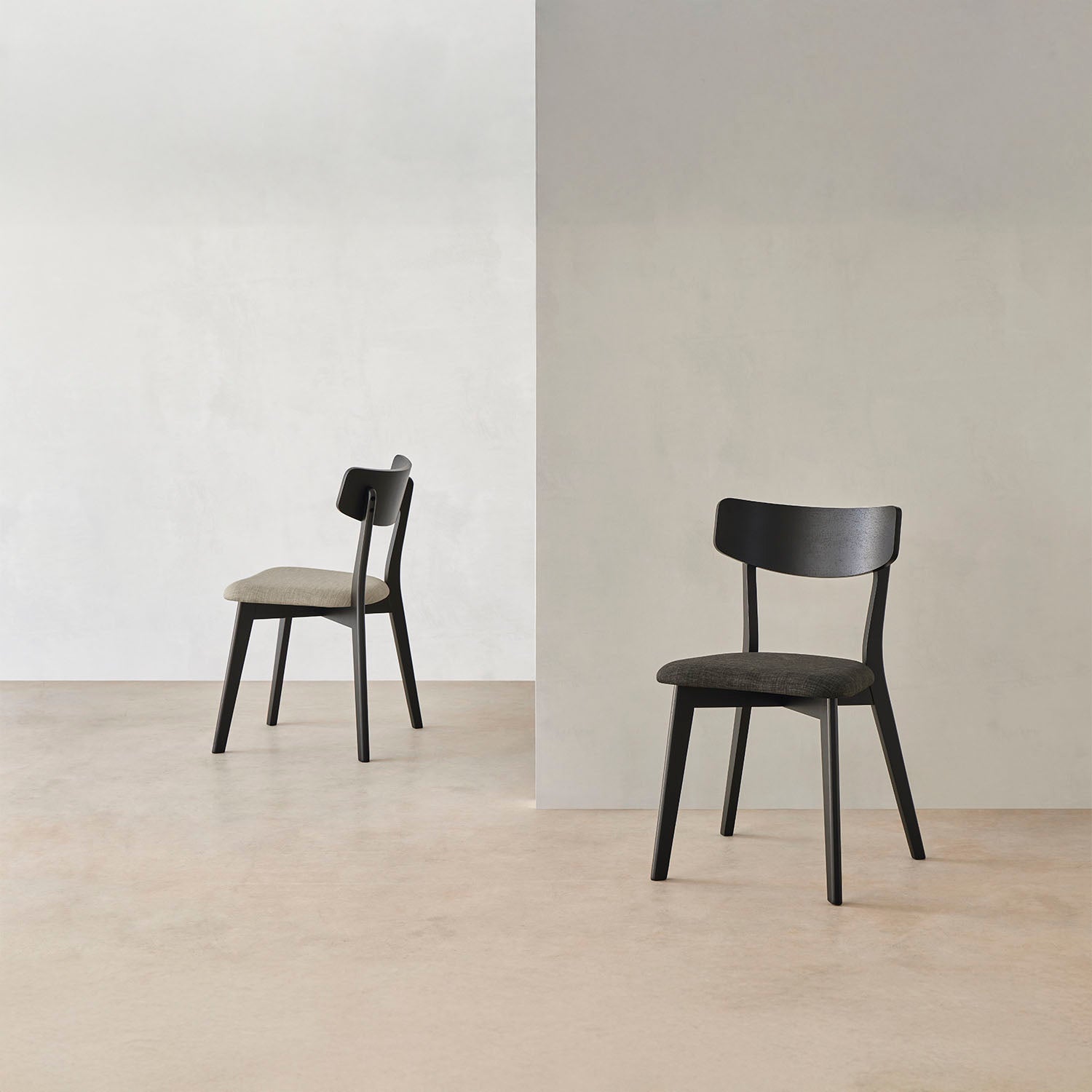 Sedia keira nera grigio chiaro