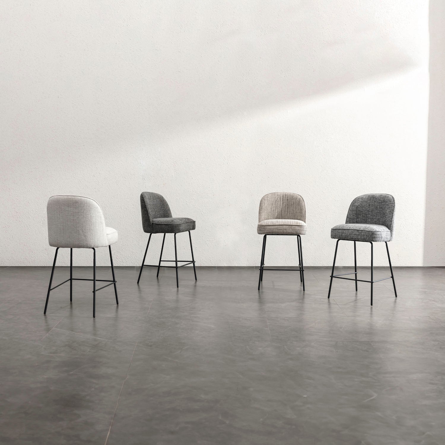 Sgabello nelson beige