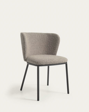 Sedia Ciselia in shearling grigio chiaro e gambe in acciaio con finitura nera FSC Mix Credit