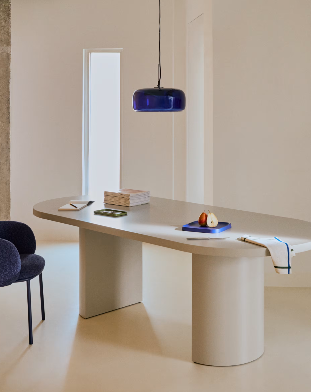 Tavolo Nealy MDF laccato con finitura écru 240 x 100 cm