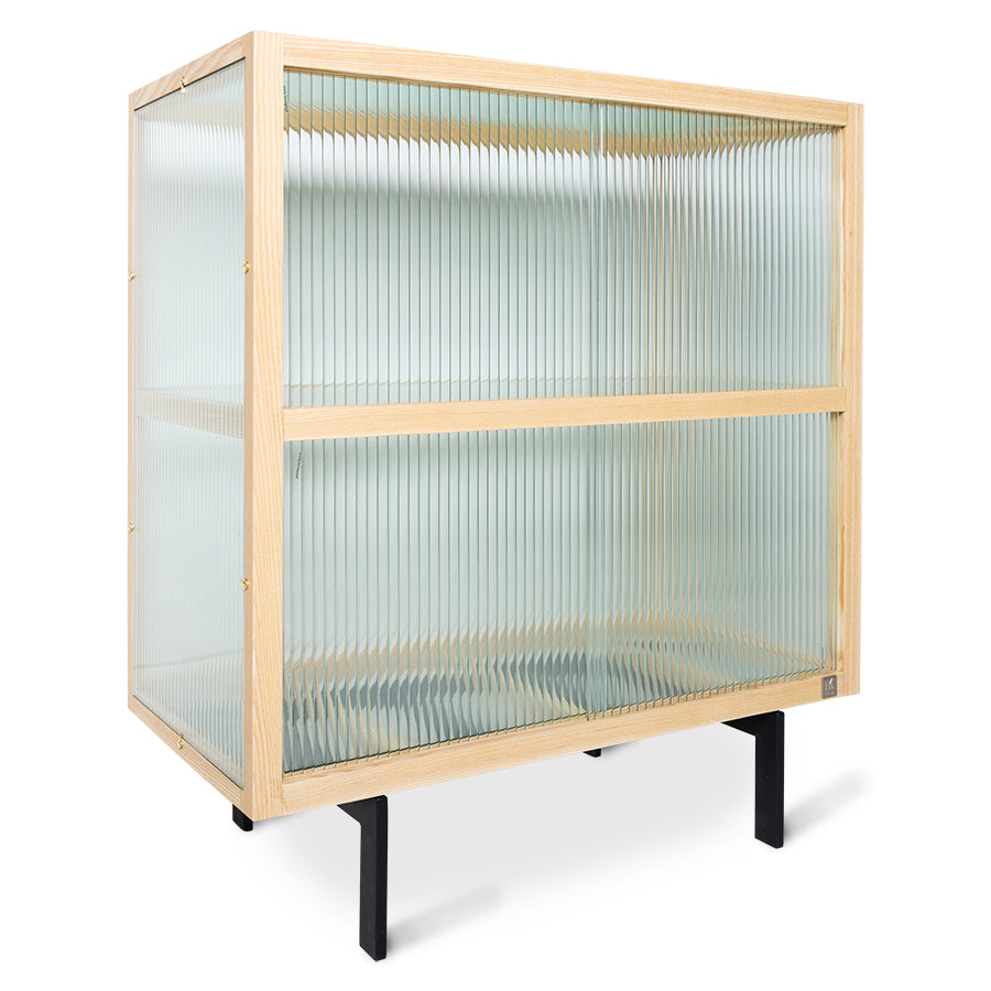 Credenza con vetro cannettato, naturale