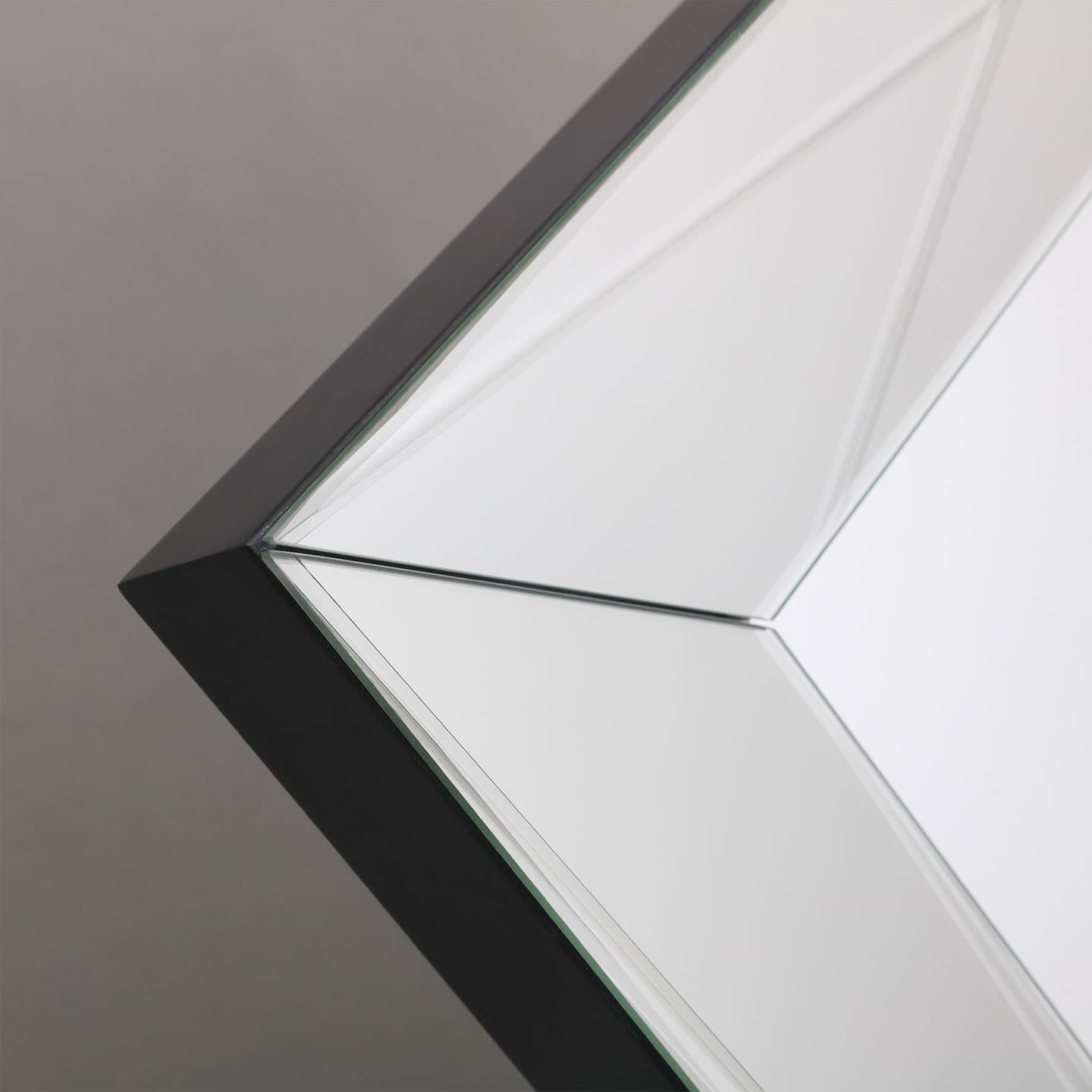 MR0017_dett1_1440x1440