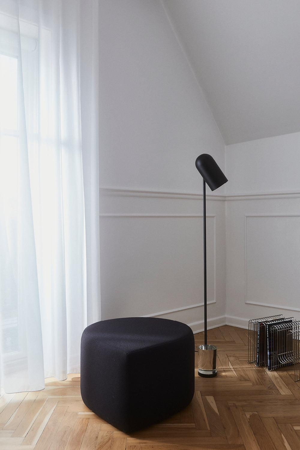Lampada da terra LUCEO - Nero/Trasparente - AYTM - Ø12xA140 CM