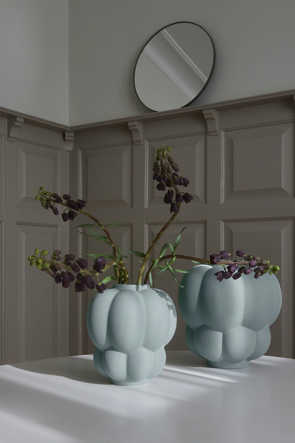 Vaso da ceramica UVA - Menta pallida - AYTM - Ø26xA28 CM