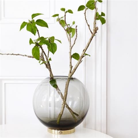 aytm_globe_vase_