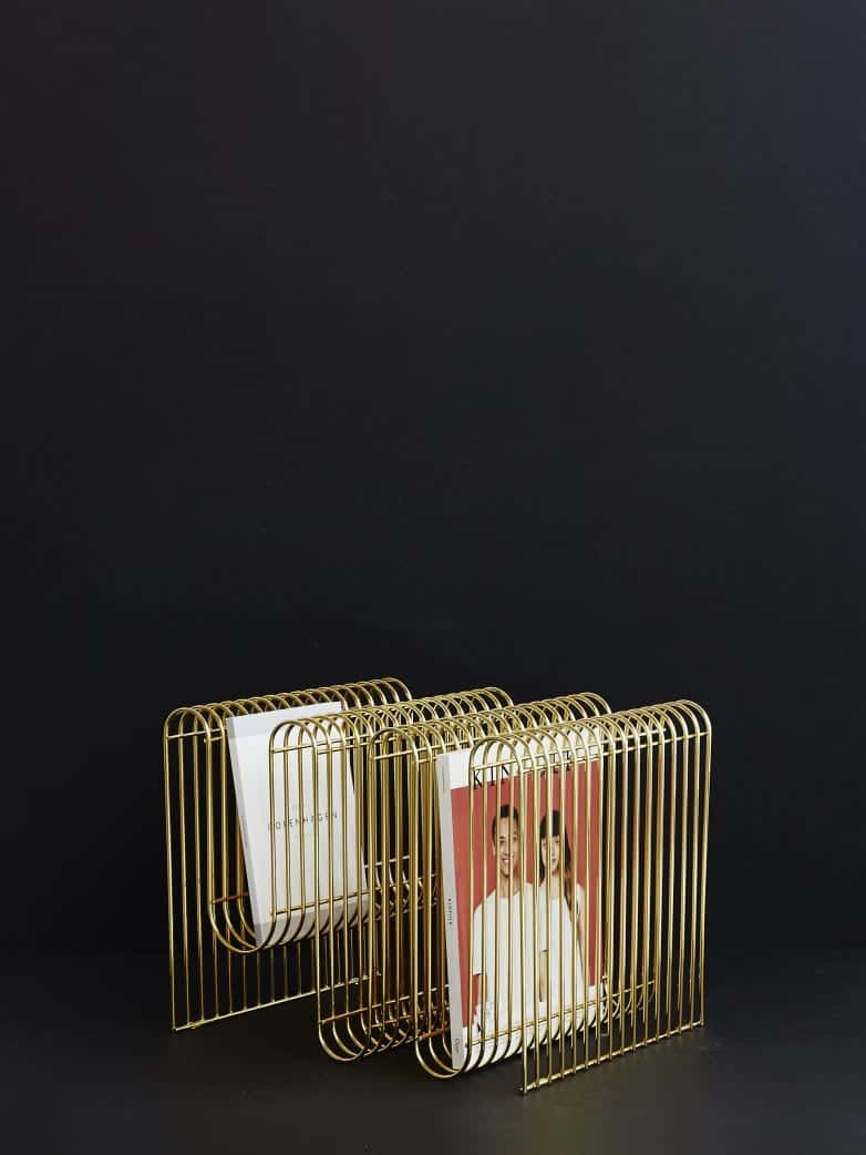 curva magazine gold