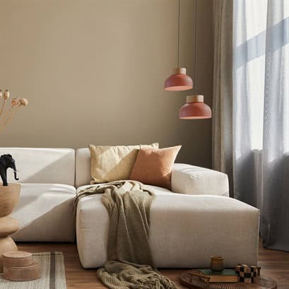 reiko-pendant-Ambience_Image_Mobile