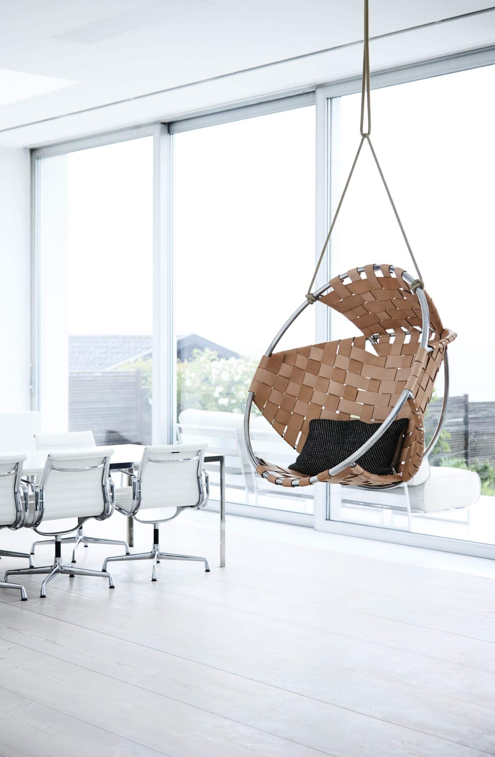 trimm-cocoon-hang-chair-in-leather-a_37085963691_o