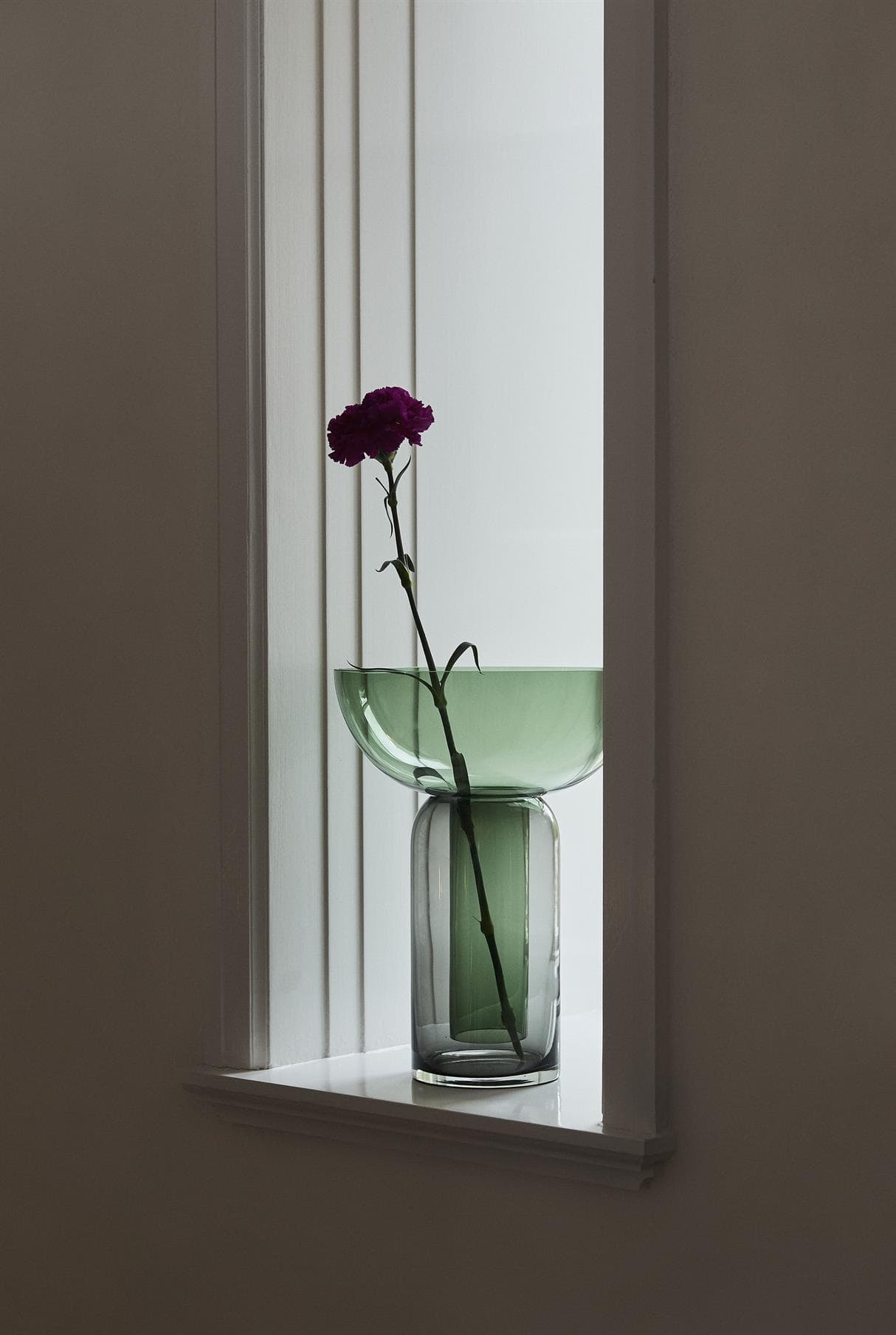 vaso-torus-large-rose-noir_restylit_311512_original