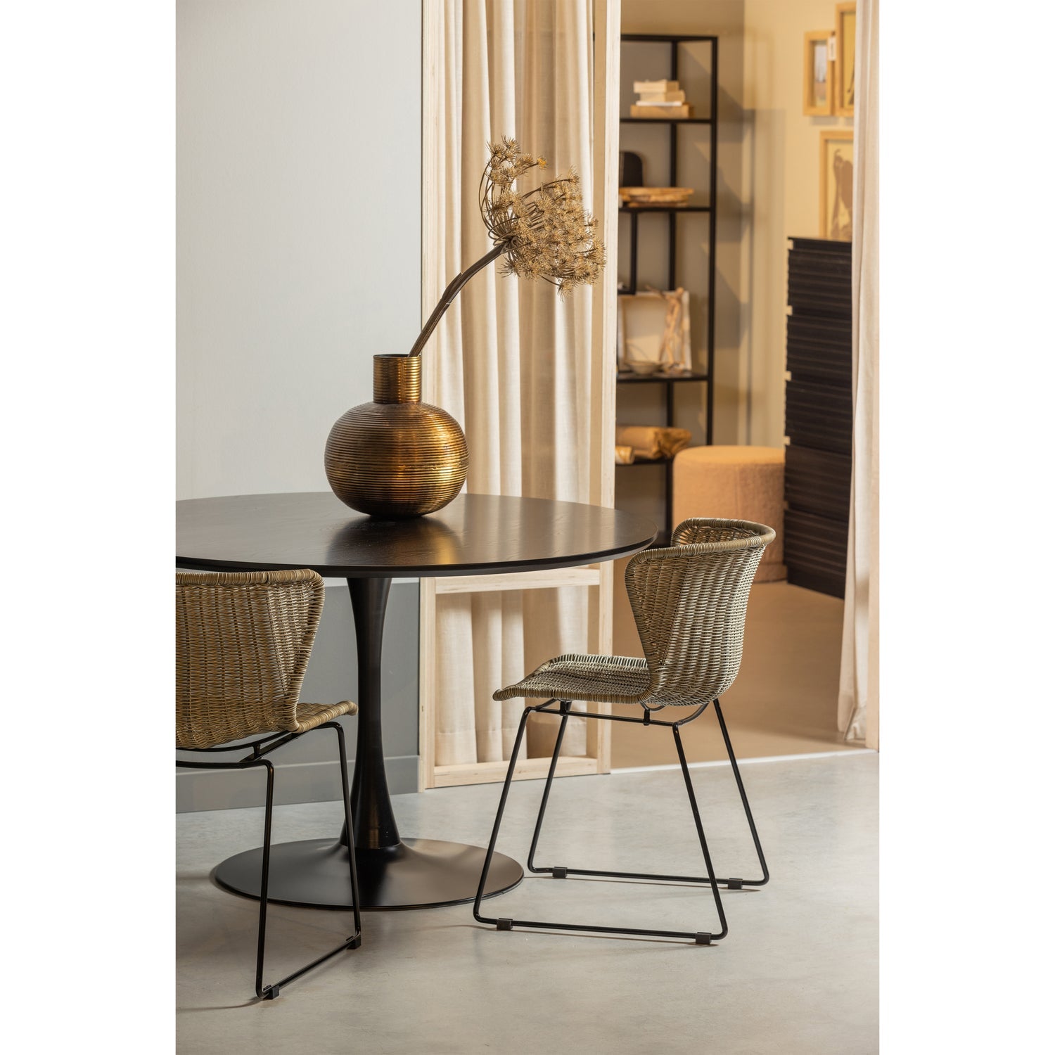 Sammy tavolo da pranzo base tromba tondo mdf nero ø120cm