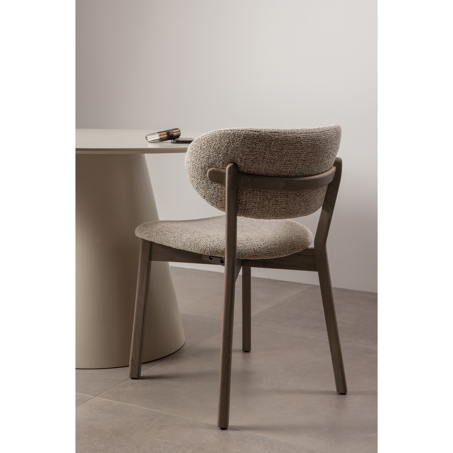 Sedia da pranzo udar con struttura in legno marrone scuro