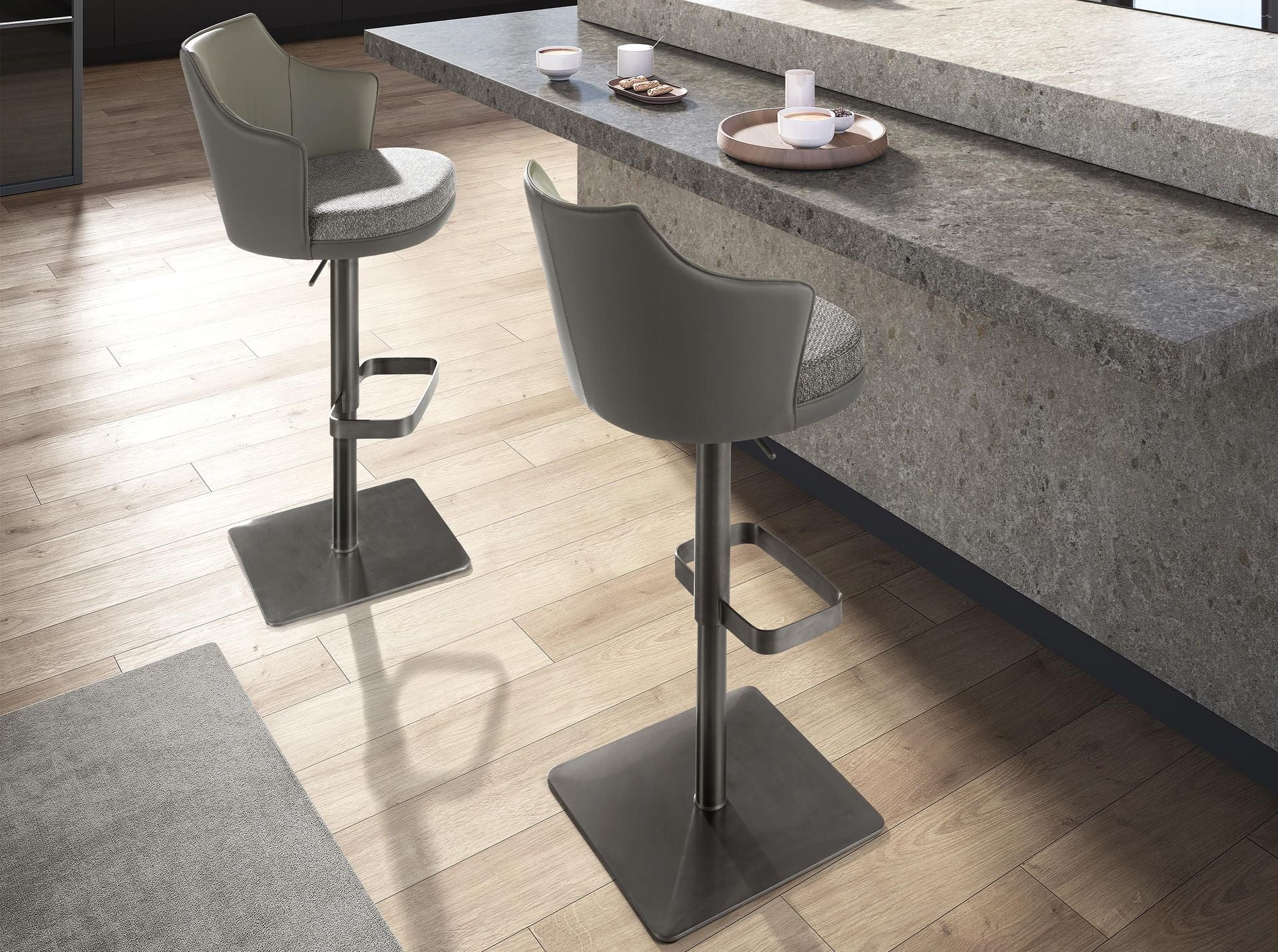 Sgabello girevole in tessuto grigio screziato e similpelle grigio scuro