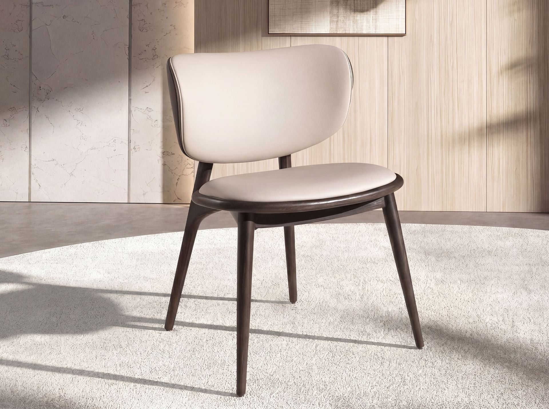 Sedia in similpelle crema e grigio scuro