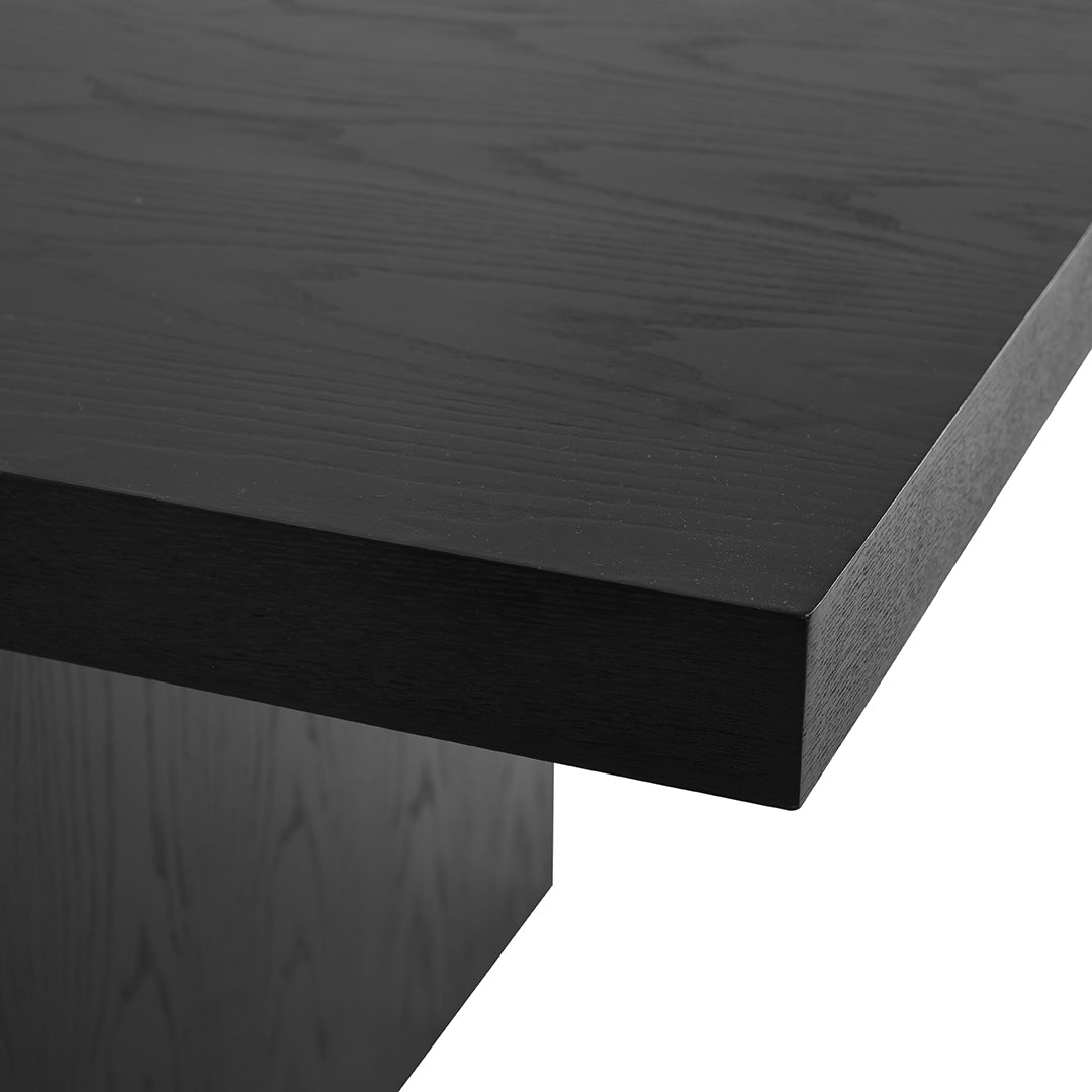 Tavolo quadronno frassino nero opaco