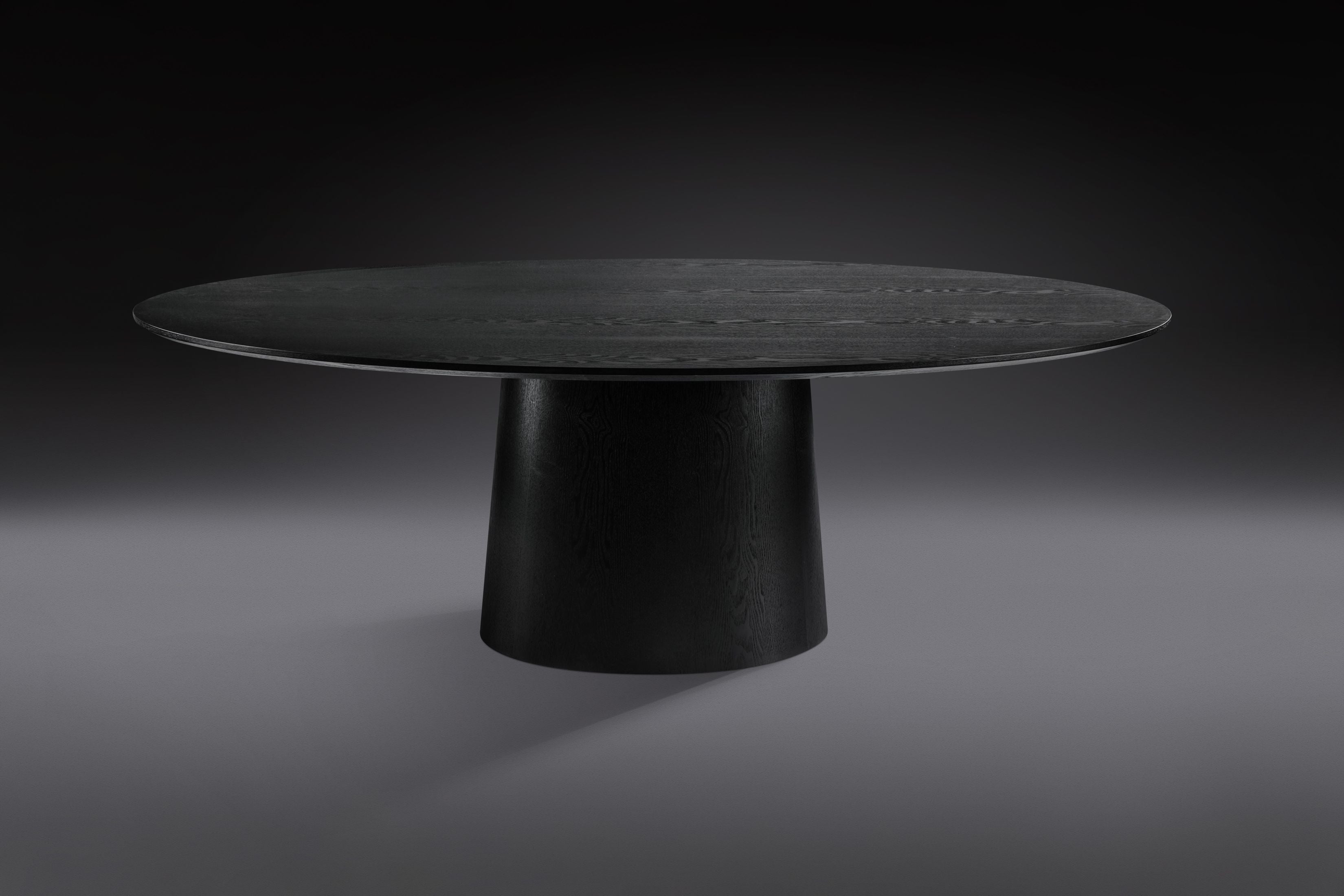 Tavolo alcamo nero opaco ovale