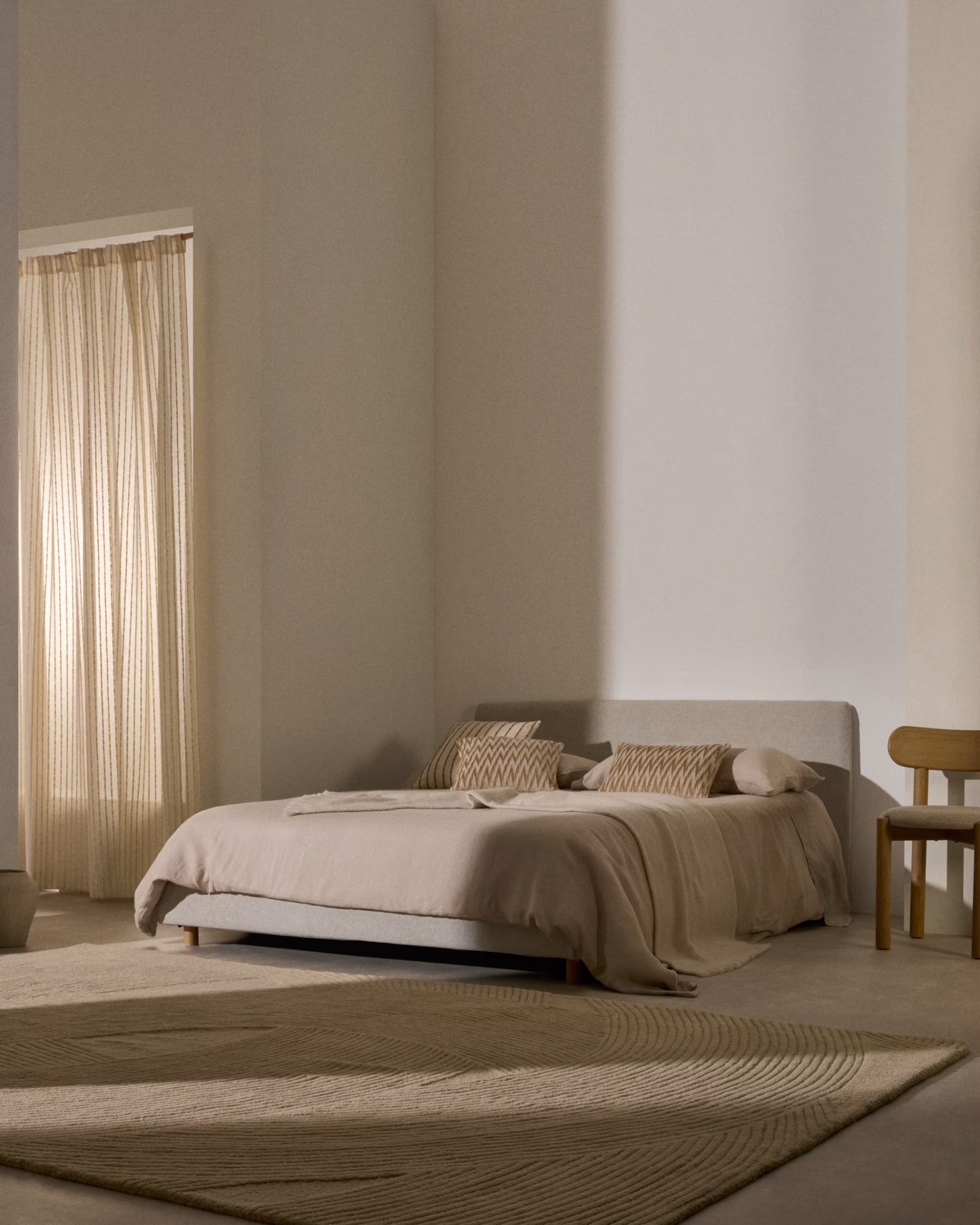 Valma chenille pearl upholstered bed with solid beech wood legs for 160 x 200 cm mattress