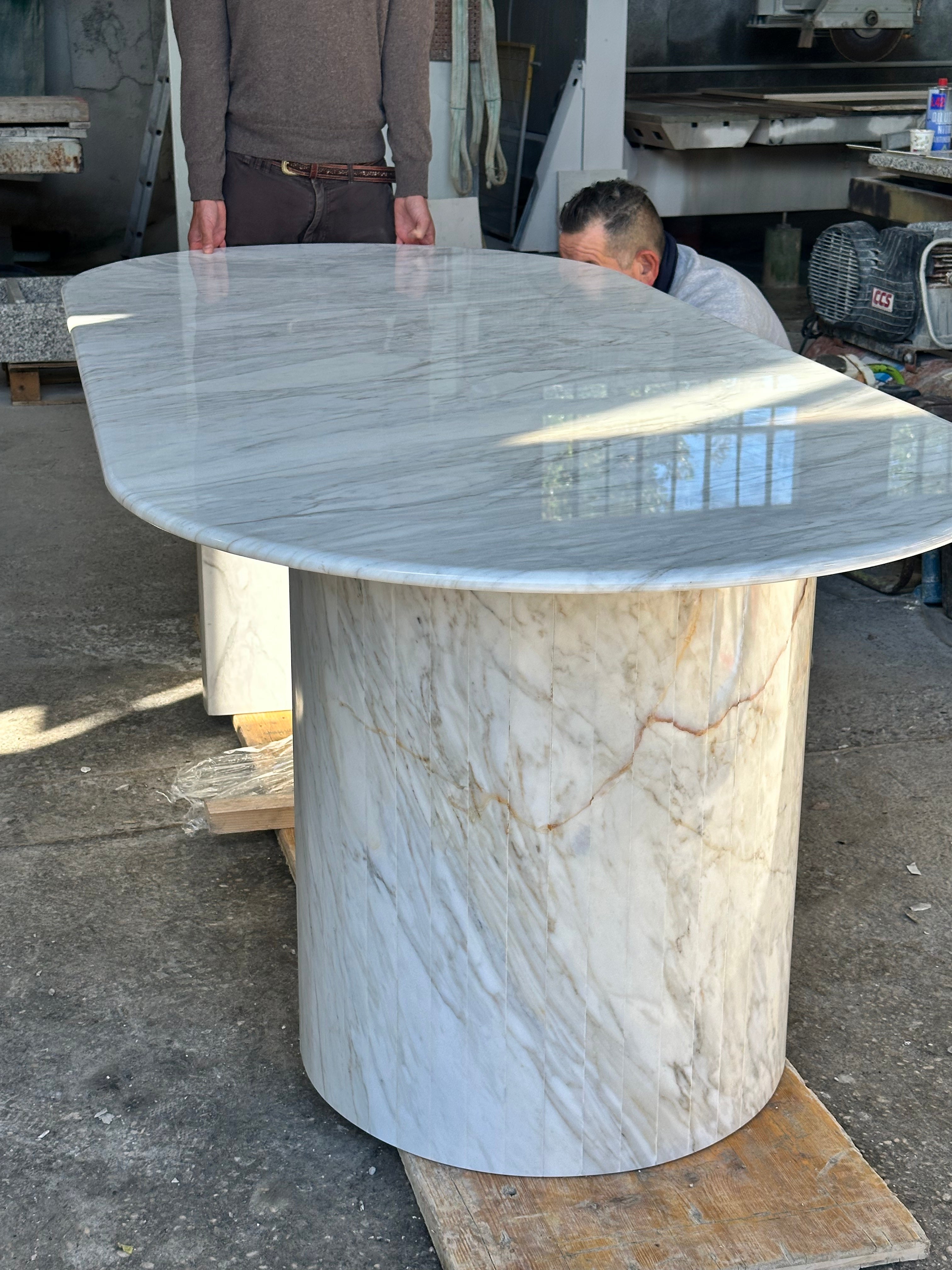 Tavolo da pranzo ETERNO in marmo Calacatta vena Oro 220x100 h75 by Etèream - 100% Made in Italy