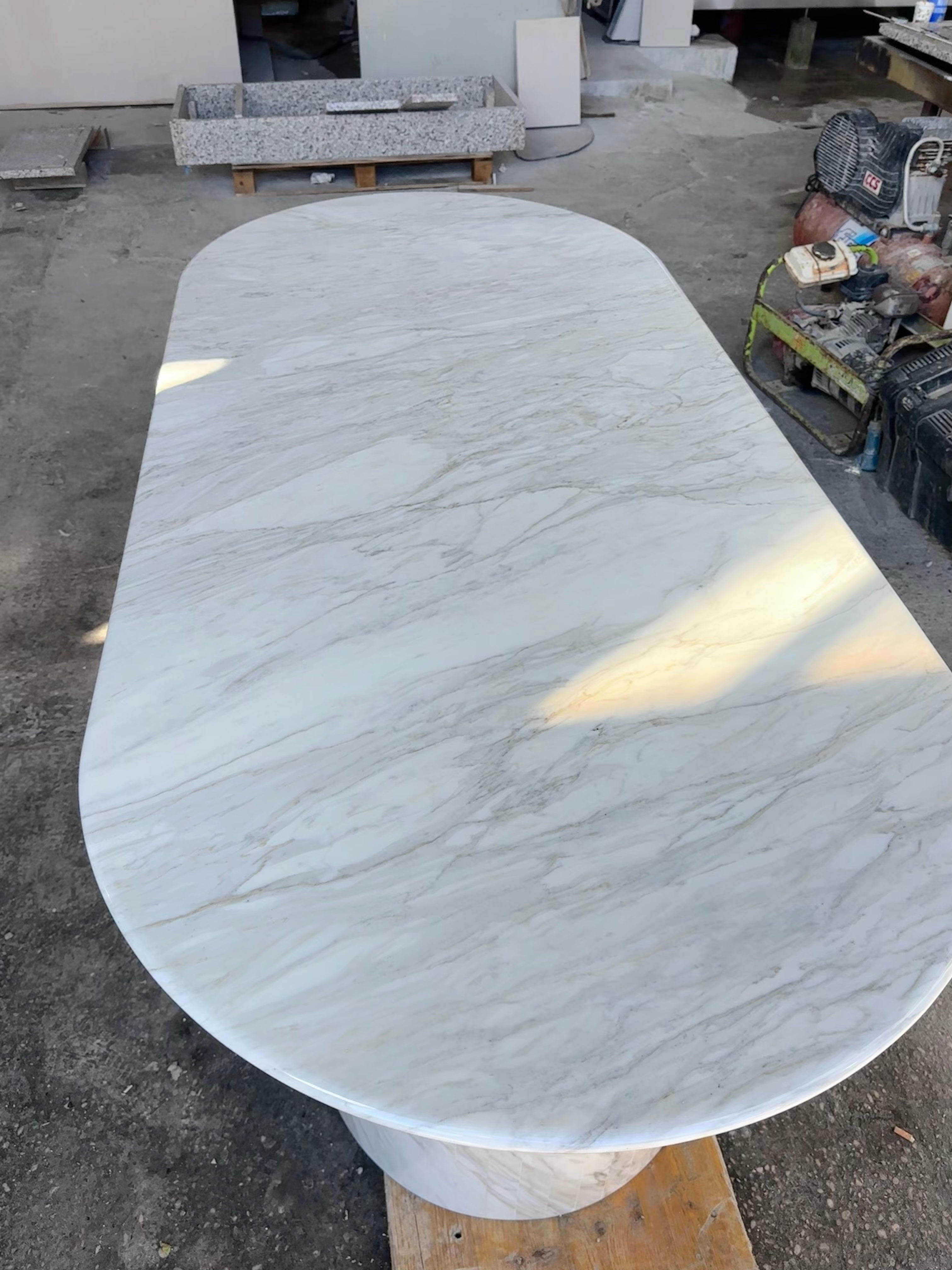 Tavolo da pranzo ETERNO in marmo Calacatta vena Oro 220x100 h75 by Etèream - 100% Made in Italy