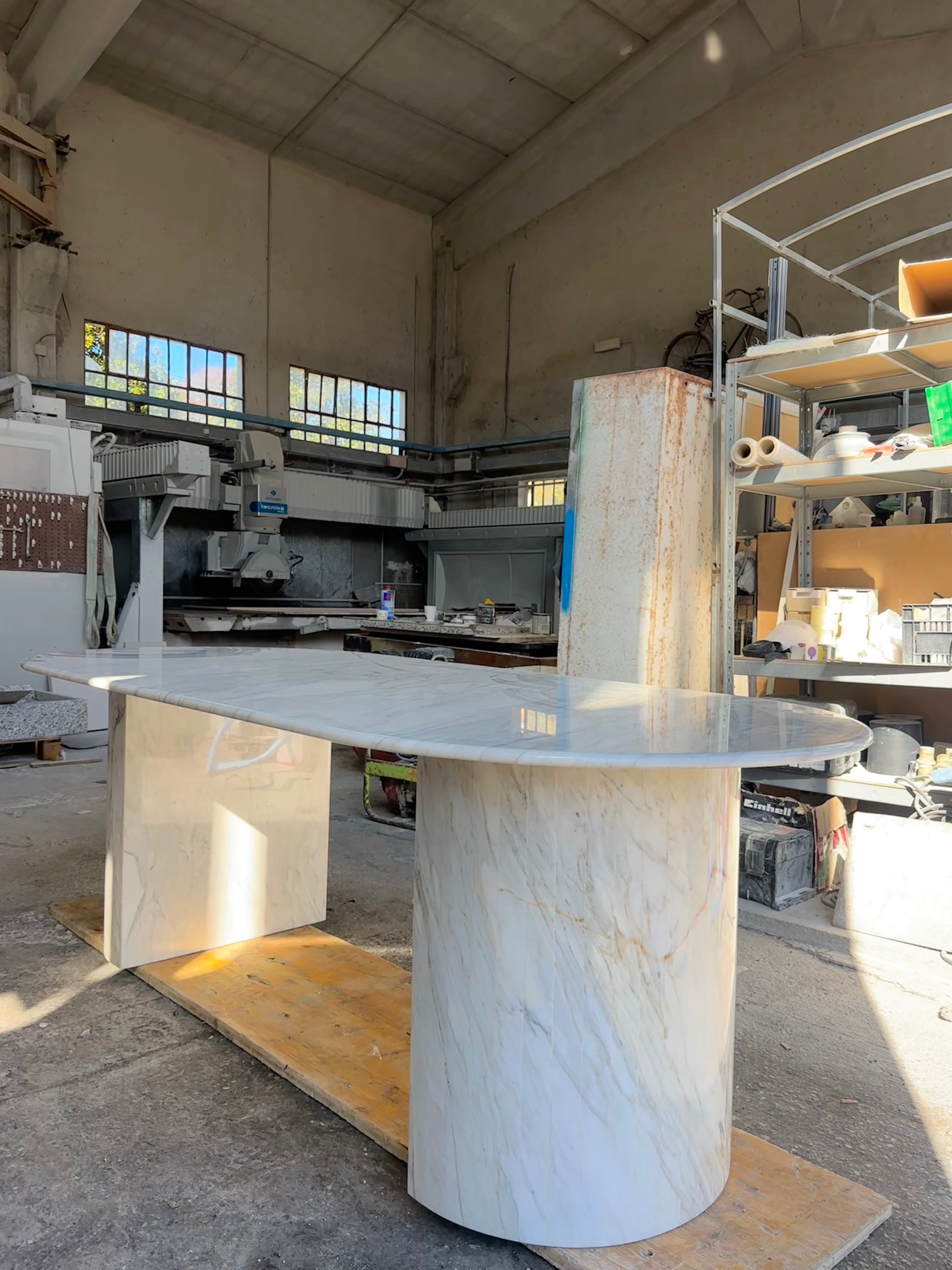 Tavolo da pranzo ETERNO in marmo Calacatta vena Oro 220x100 h75 by Etèream - 100% Made in Italy