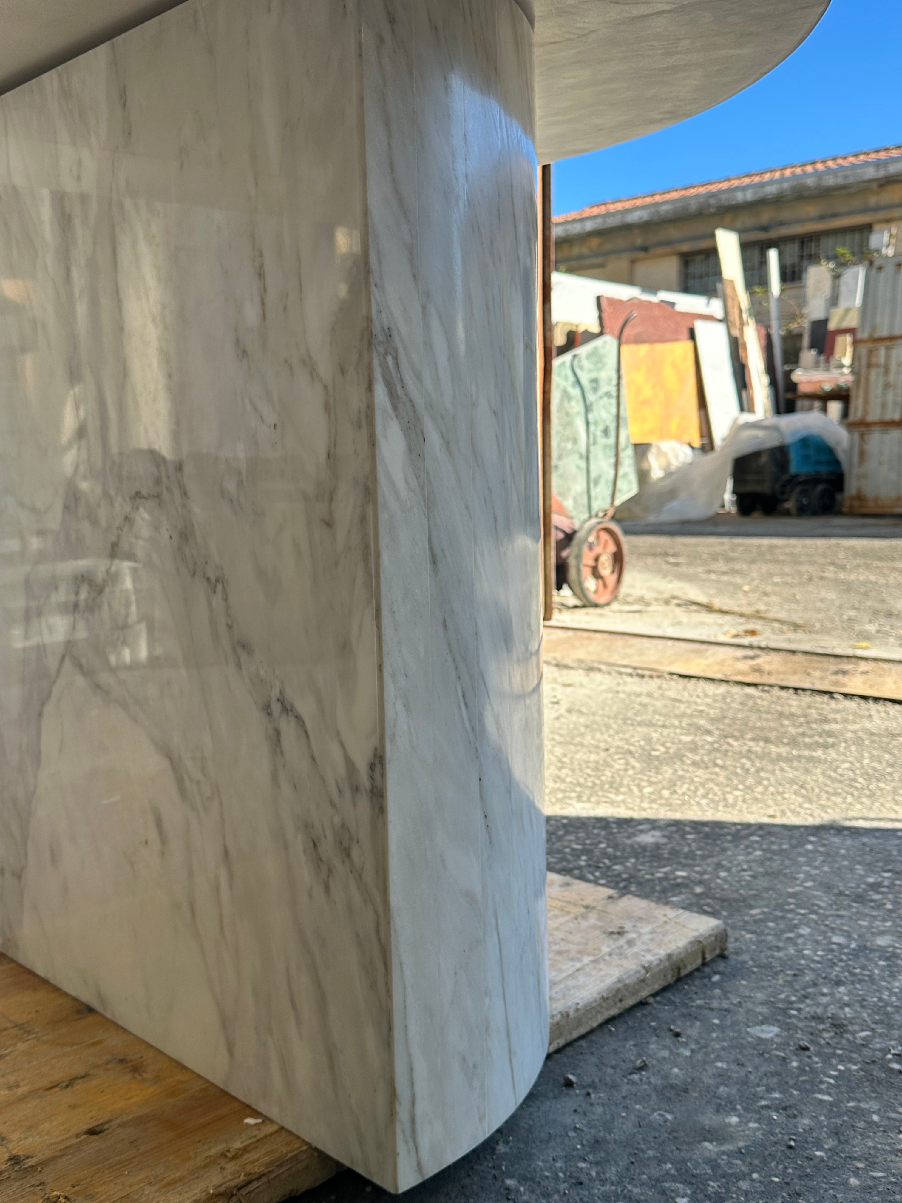 Tavolo da pranzo ETERNO in marmo Calacatta vena Oro 220x100 h75 by Etèream - 100% Made in Italy