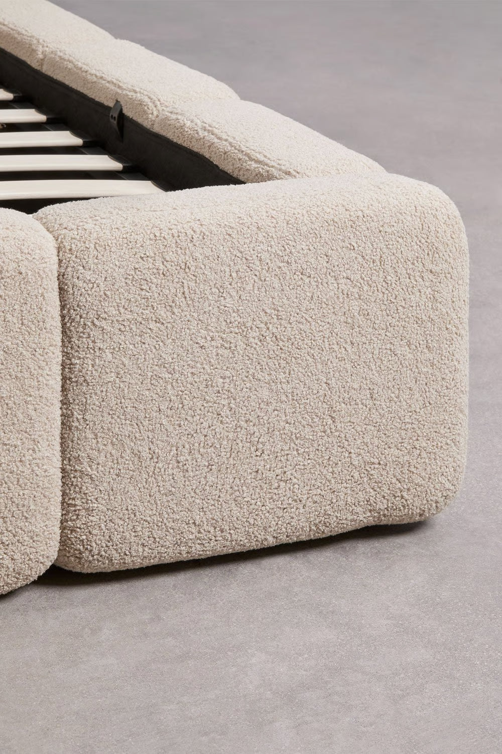 Letto con contenitore imbottito Jolcem