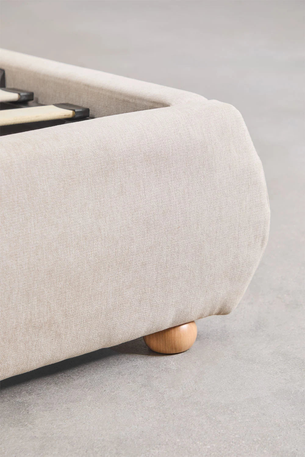 Letto con contenitore imbottito Winselet tessuto beige crema