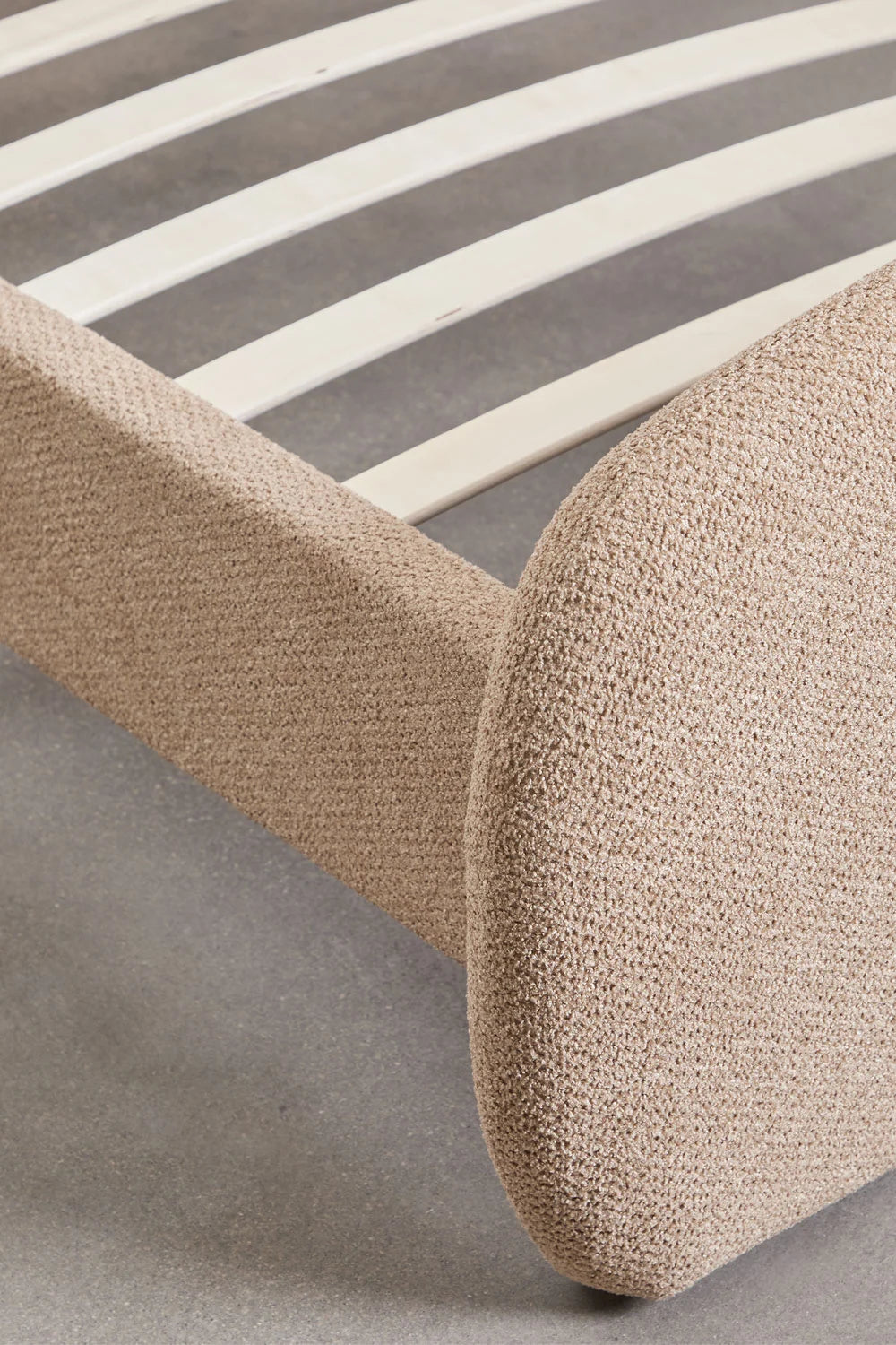 Brunel - Letto in tessuto bouclé