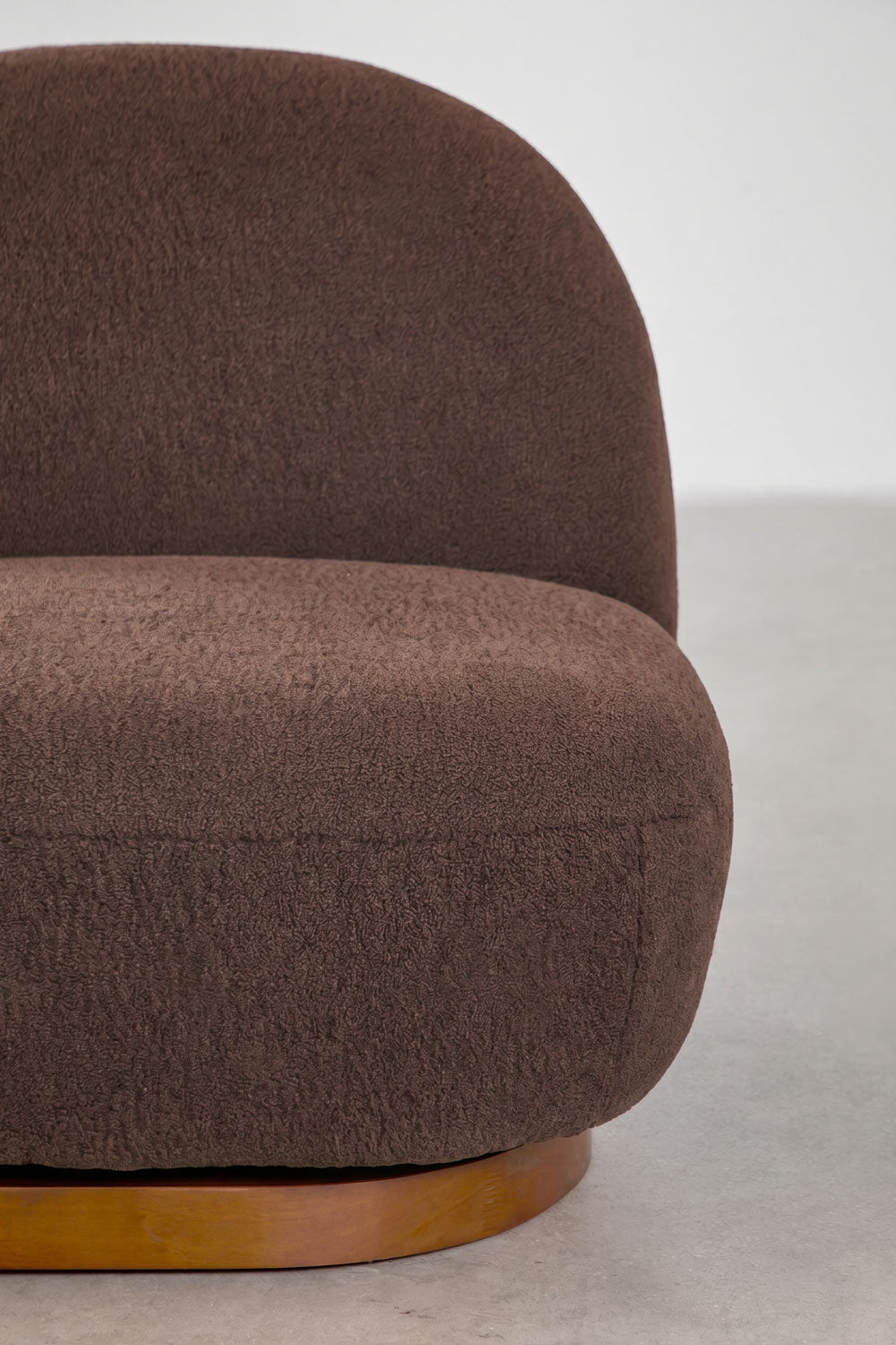 Tatiana - Poltrona girevole in tessuto sherpa