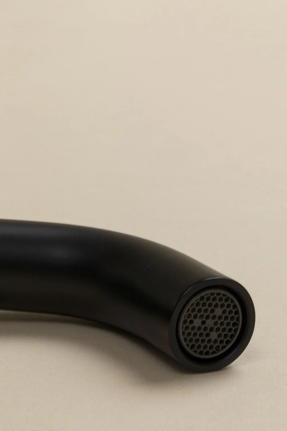 Set Arredo Bagno in Legno Teak con Lavabo Integrato in Cemento Napier