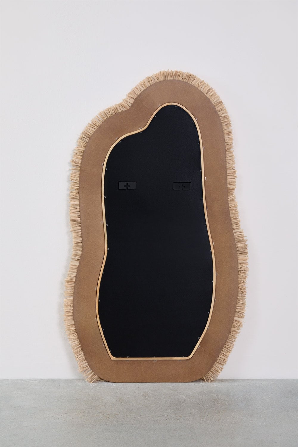 Melenis - Specchio da parete irregolare 60x105 cm in legno di rovere e rafia