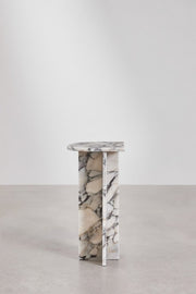 Tavolino laterale in pietra naturale Corwel effetto marmo calacatta viola