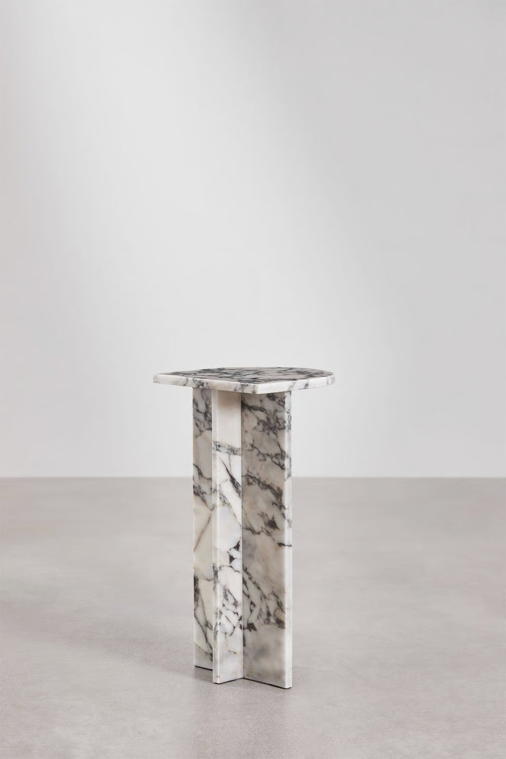 Tavolino laterale in pietra naturale Corwel effetto marmo calacatta viola